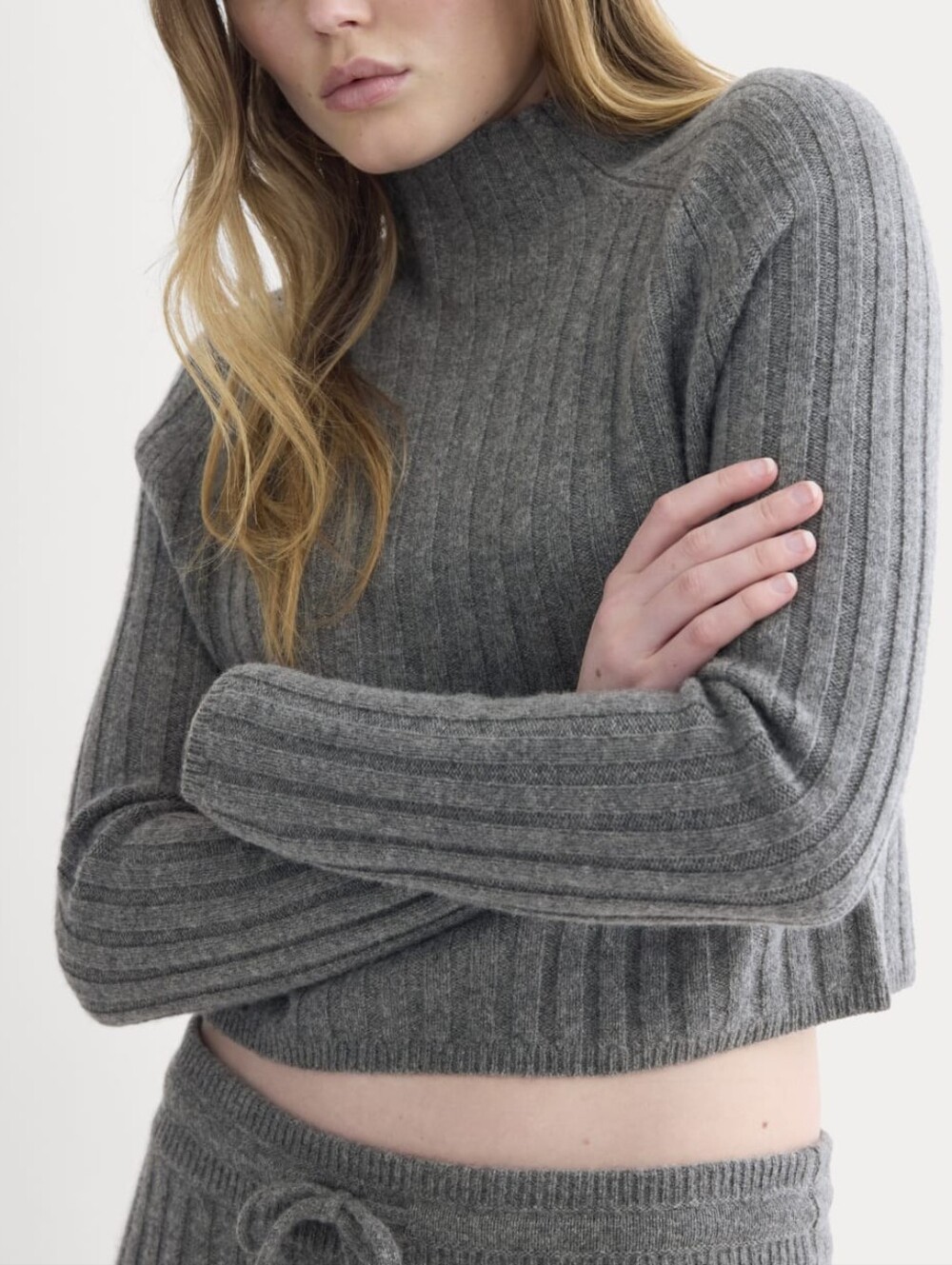 Everlane Funnel-Neck Cropped Sweater in Wool Cashmere Gray Size XXL - Picture 2 of 14